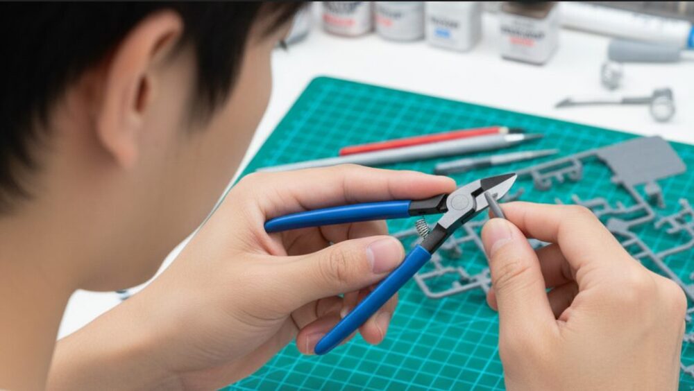 Use-Ultimate-Nipper-with-your-left-hand